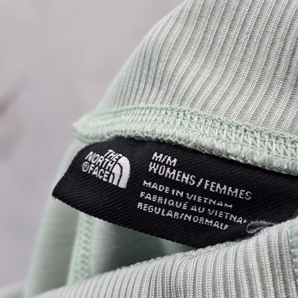 The North Face Women's Mint Green Leggings. Fit More Like a Size SMALL - Picture 3 of 13
